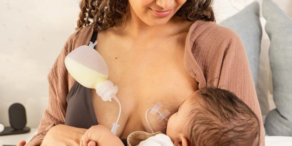Brusternährungsset: Wie es bei Stillproblemen helfen kann